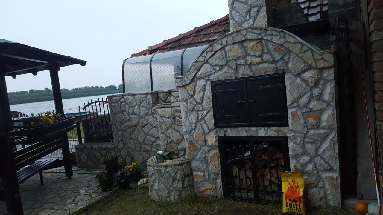 Vila San Na Vodi Smederevo Exteriér fotografie